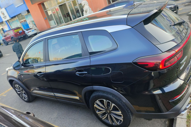 奇瑞 瑞虎8 2021款 鲲鹏版 290TGDI 自动逐风版车身外观4