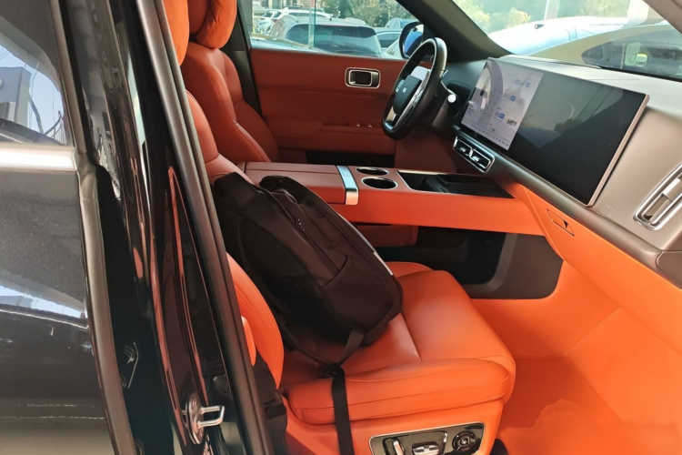 理想汽车 理想L8 2024款 Pro局部细节41