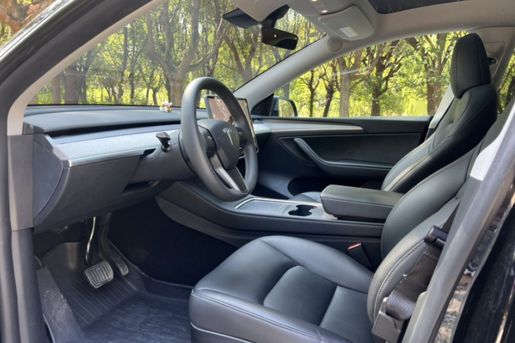 特斯拉 Model Y 2023款 后轮驱动版局部细节19