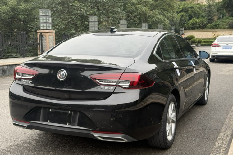 别克 君威 2020款 552T 豪华型车身外观6001