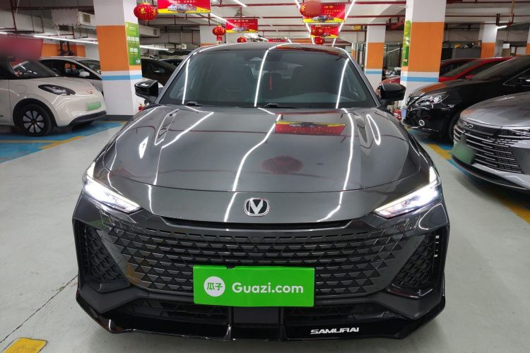 长安UNI-V 2022款 2.0T 领速版车身外观6001