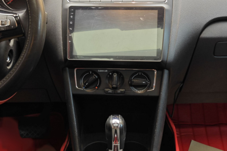 大众 Polo 2018款 1.5L 自动安享型中控内饰7010