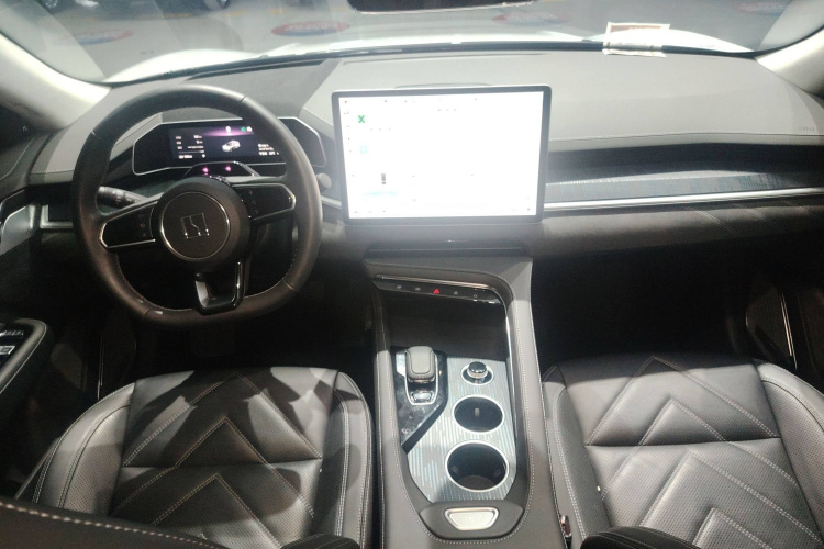 极氪001 2023款 WE版 100kWh中控内饰7002