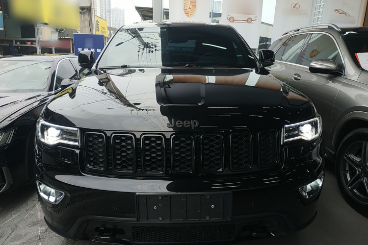Jeep 大切诺基(进口) 2020款 3.0L 精英导航版车身外观6001