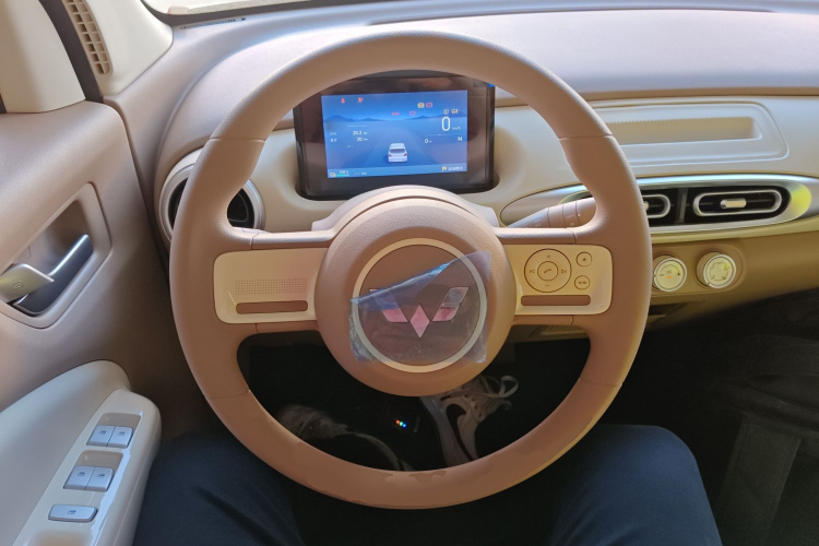 五菱汽车 宏光MINIEV 2025款 四门版 进阶款中控内饰13