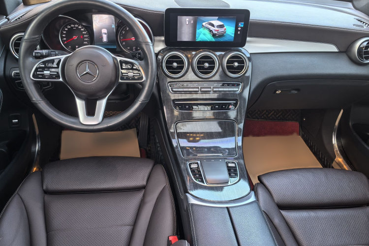 奔驰GLC 2020款 GLC 260 L 4MATIC 动感型中控内饰7003