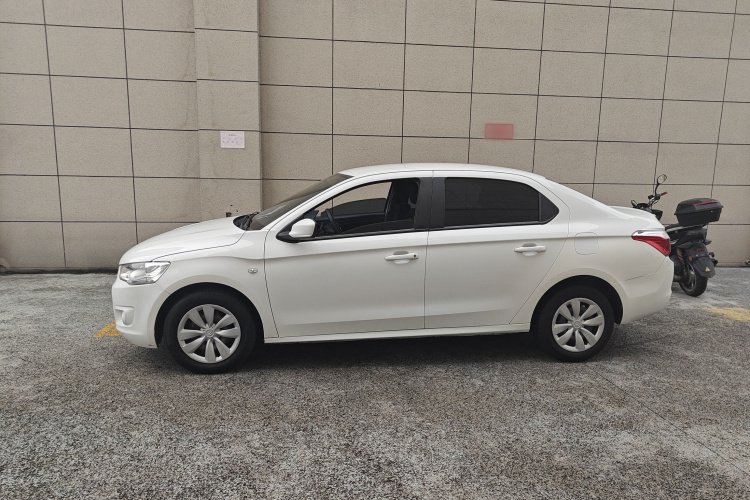 雪铁龙 爱丽舍 2016款 1.6L 手动时尚型车身外观6003