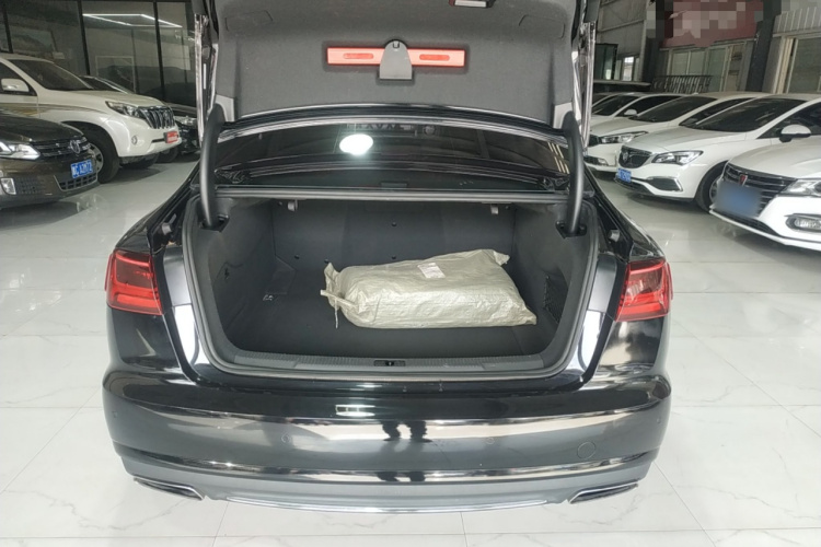 奥迪A6L 2016款 TFSI 舒适型机舱底盘23