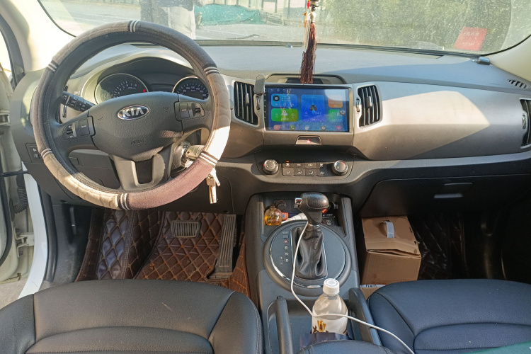 起亚 智跑 2016款 2.0L 自动两驱版GL中控内饰12