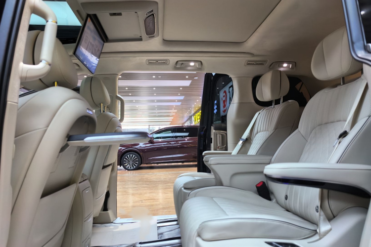 岚图汽车 岚图梦想家 2024款 PHEV 超长续航旗舰版中控内饰7001