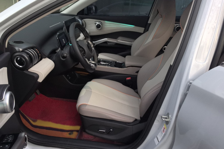 比亚迪 元PLUS 2024款 荣耀版 510KM 领先型中控内饰7003