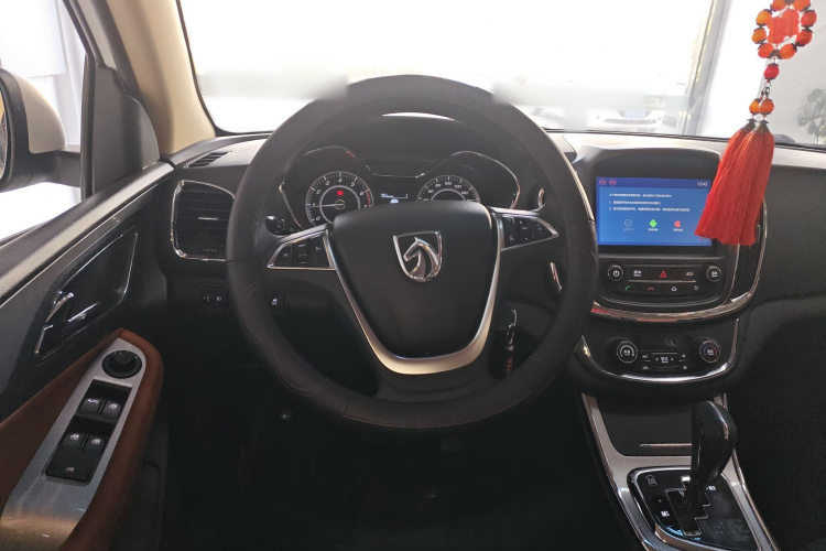 宝骏560 2016款 1.8L iAMT精英型局部细节13