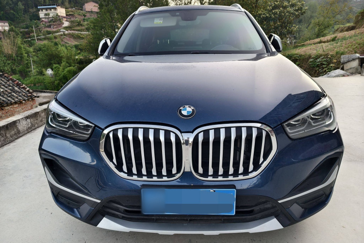 宝马X1 2022款 改款 xDrive25Li 尊享型车身外观6001