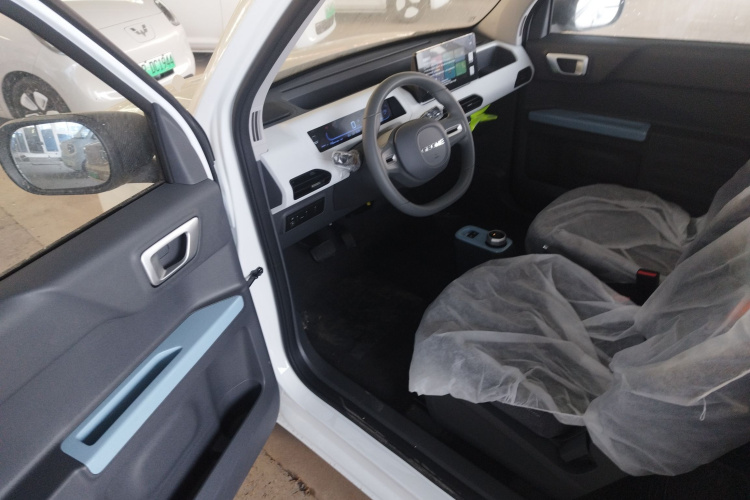 吉利银河 2024款 熊猫mini 200km 耐力熊中控内饰20