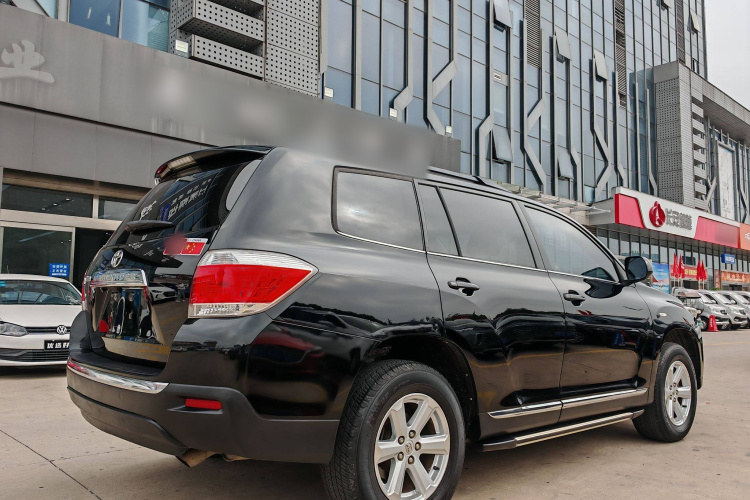 丰田 汉兰达 2012款 2.7L 两驱5座精英版车身外观6009