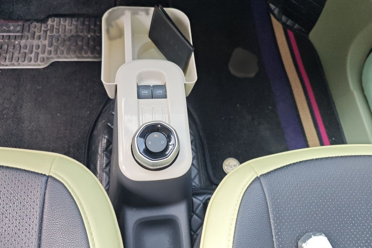 吉利银河 2025款 210km 熊猫骑士局部细节18