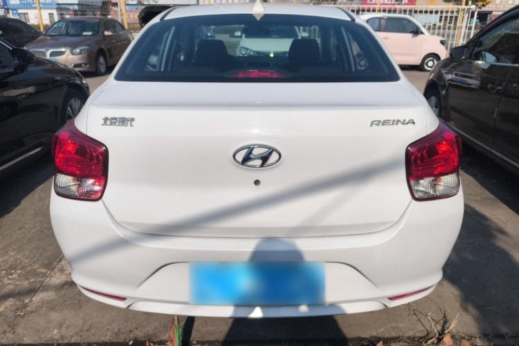 现代 瑞纳 2017款 1.4L 手动焕新版 国VI车身外观6