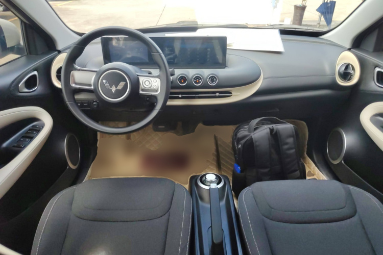 五菱汽车 五菱缤果 2023款 333km 快享款中控内饰7002