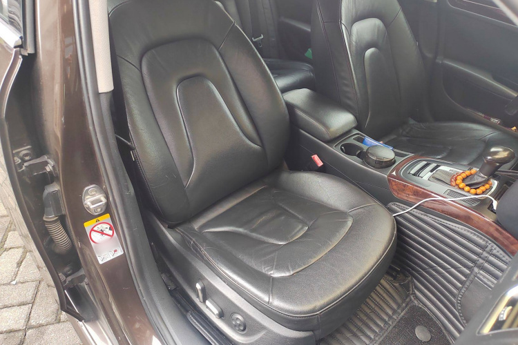 奥迪A4L 2015款 35 TFSI 自动舒适型局部细节41