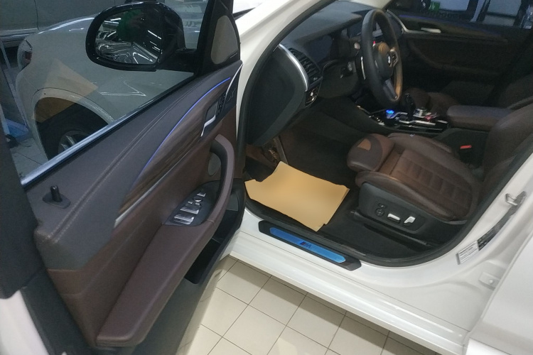 宝马X3 2021款 改款 xDrive28i M运动套装中控内饰20