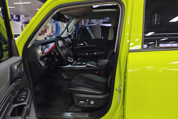 坦克300 2022款 2.0T 坦克游侠中控内饰19