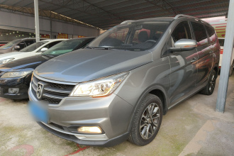 宝骏730 2019款 1.5T 手动时尚型 7座 国VI