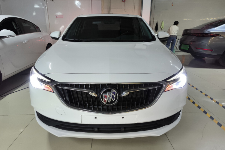 别克 英朗 2021款 改款 1.3T 自动轻混动精英型车身外观2