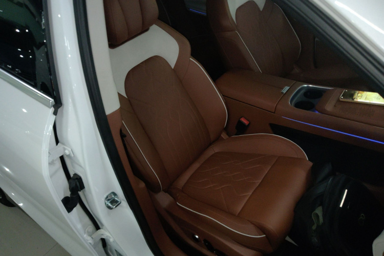 岚图汽车 岚图FREE 2024款 超长续航智驾版局部细节41