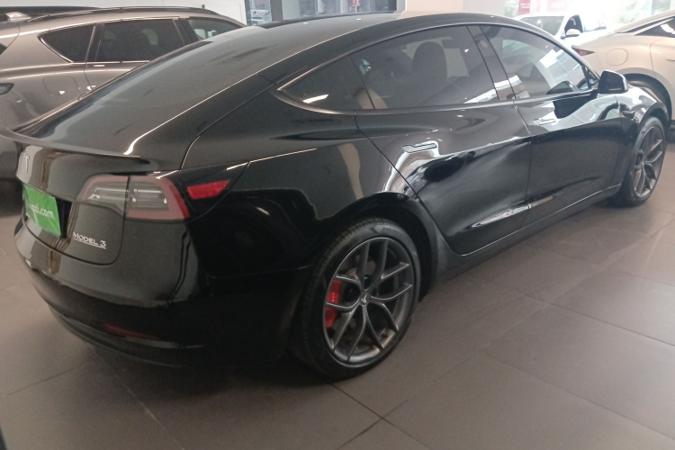 特斯拉 Model 3 2021款 Performance高性能全轮驱动版车身外观7