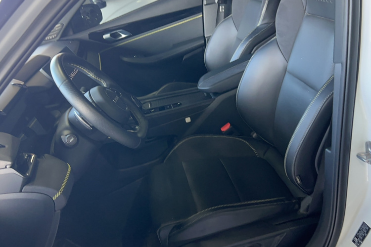 领克03 2023款 1.5TD DCT劲Pro局部细节19