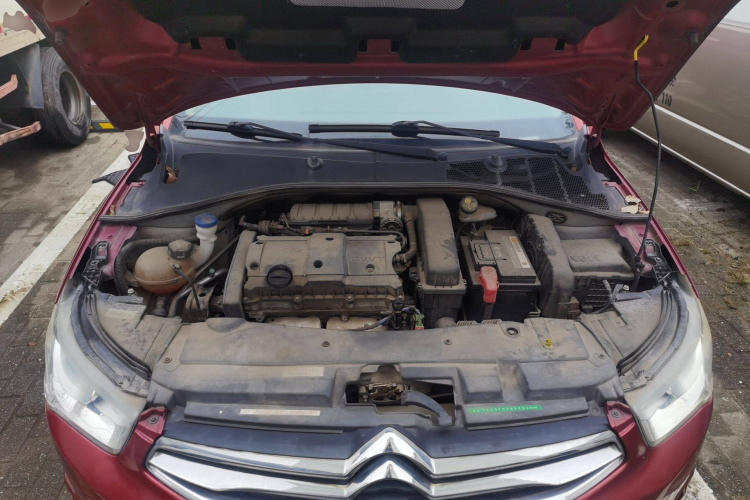 雪铁龙 爱丽舍 2014款 1.6L 手动时尚型局部细节24