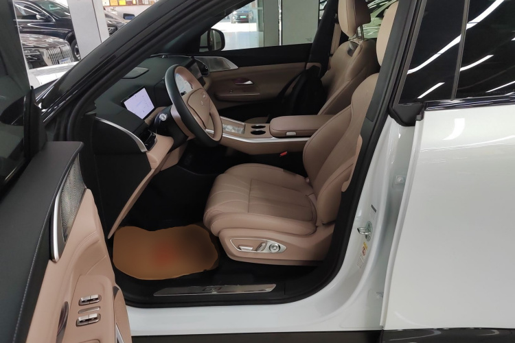 小鹏G9 2025款 625 长续航 Max局部细节19