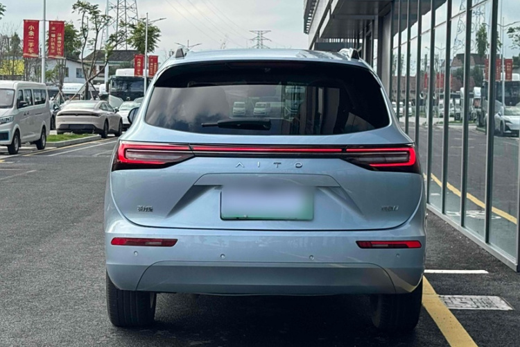 鸿蒙智行 问界M7 2024款 1.5T 智驾四驱Max版 6座车身外观6004