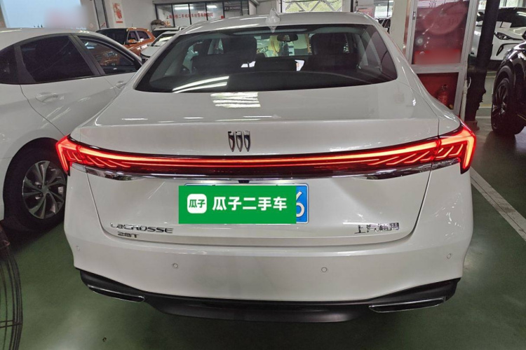 别克 君越 2025款 28T 白金版车身外观6004