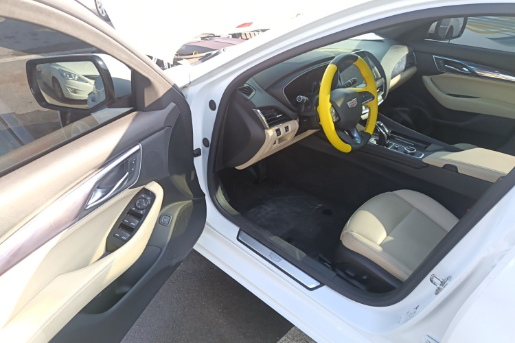 凯迪拉克CT5 2020款 28T 时尚型中控内饰20