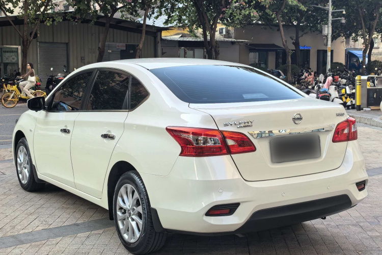 日产 轩逸 2022款 经典 1.6XE CVT舒适版车身外观6004