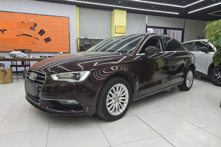 奥迪A3 2016款 Limousine 35 TFSI 领英型车身外观1