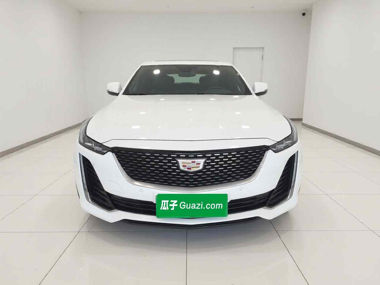 凯迪拉克CT5 2023款 28T 豪华型（标准版）(1)