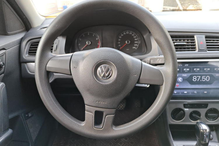 大众 朗逸 2017款 1.6L 自动舒适版中控内饰13