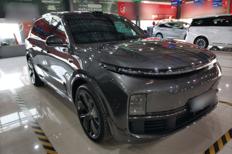 理想汽车 理想L9 2022款 Max车身外观3