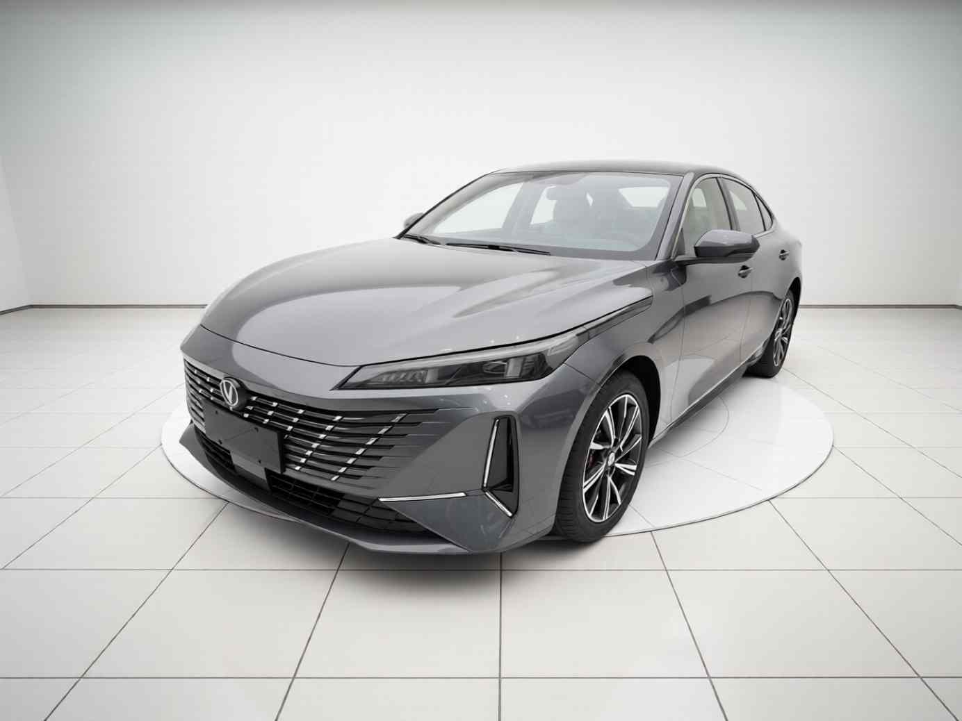 长安 逸动 2025款 蓝鲸 1.5T 500Bar尊贵型(2)