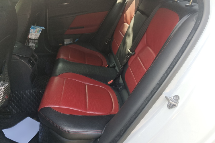 捷豹XE 2017款 2.0T 200PS R-Sport中控内饰7004