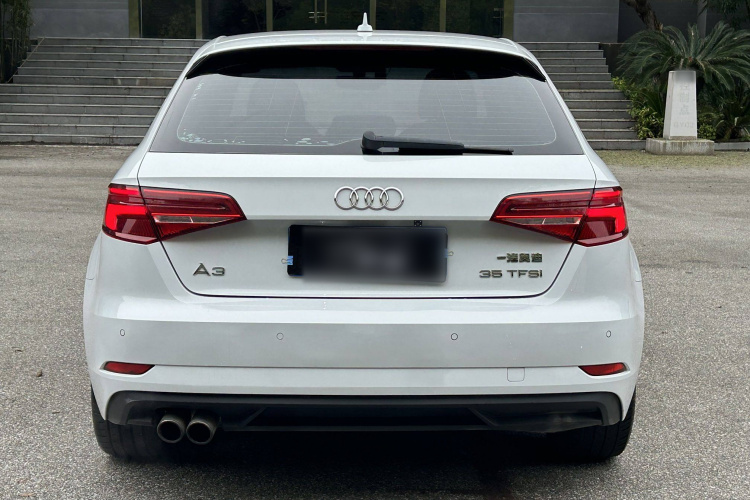 奥迪A3 2017款 Sportback 35 TFSI 进取型车身外观6005