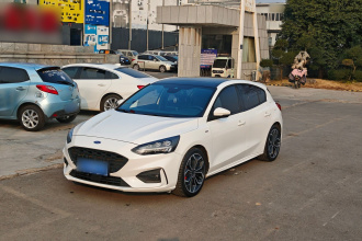 福特 福克斯 2020款 两厢 EcoBoost 180 自动ST Line