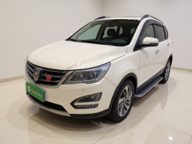 宝骏560 2015款 1.8L 手动豪华型