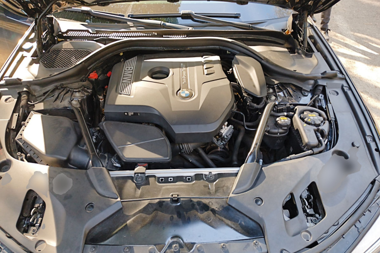 宝马5系 2018款 改款 530Li 尊享型 M运动套装局部细节24