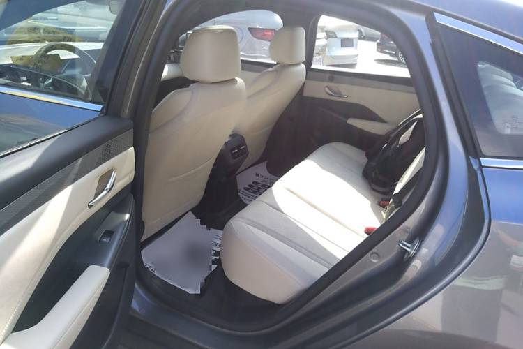 比亚迪 秦PLUS 2025款 EV 智驾版 510KM超越型中控内饰7004