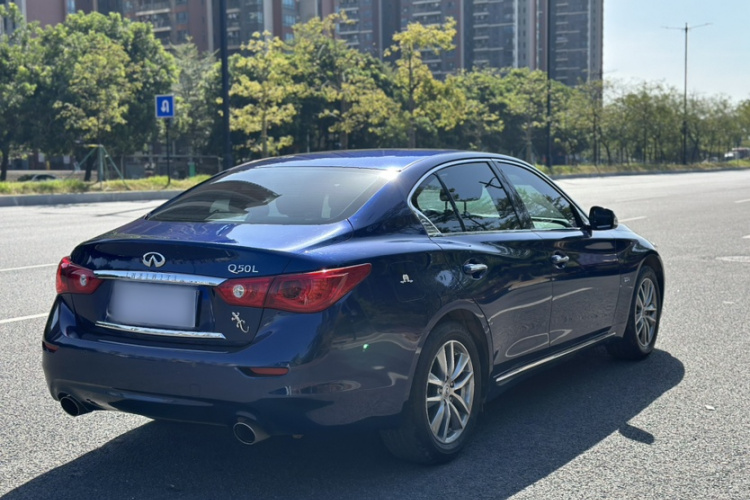 英菲尼迪Q50L 2016款 2.0T 悦享版车身外观6004