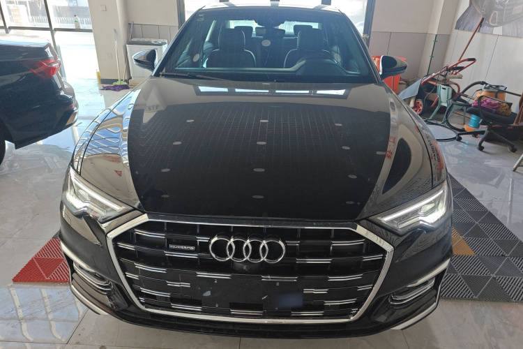 奥迪A6L 2025款 改款 45 TFSI quattro 臻选动感型车身外观2