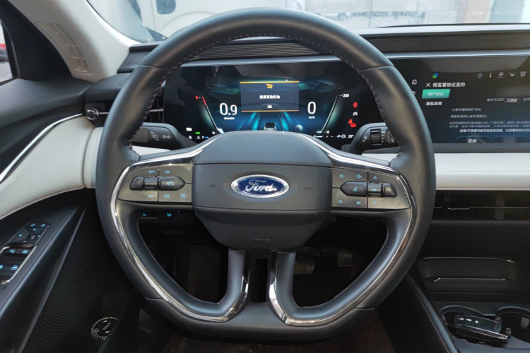 福特 蒙迪欧 2022款 改款 EcoBoost 245 豪华型中控内饰13